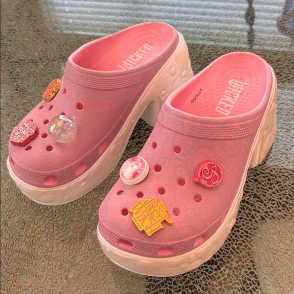 Crocs WICKED Glinda Siren Clog Originally $175 -Never Worn - Picture 2 of 11